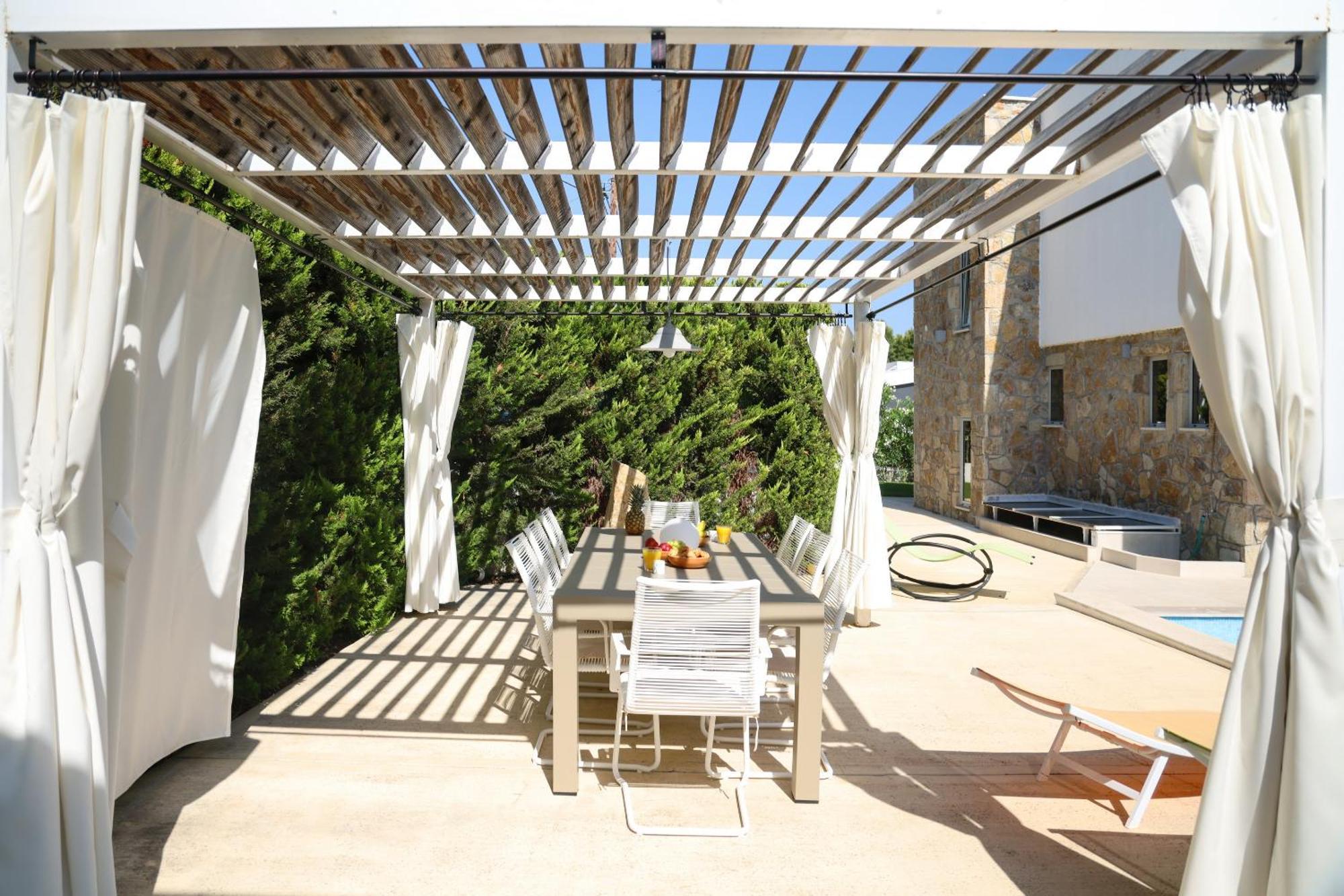 Villa Douglas - Private Pool, Bbq, 4Bdrms, View Pefkochori Exteriér fotografie